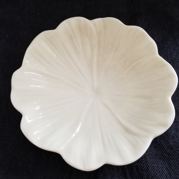 Belleek Other - Vintage - Belleek  Scalloped Edged Plate
